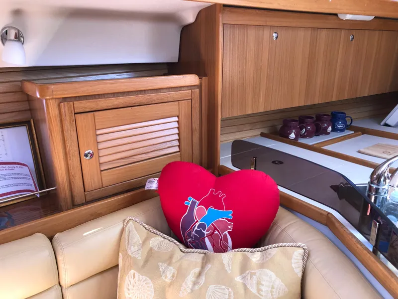 2009 Catalina 375