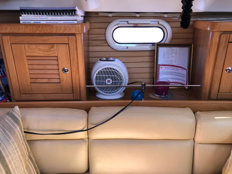2009 Catalina 375