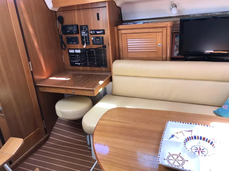 2009 Catalina 375
