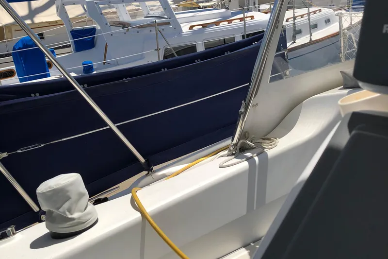 2009 Catalina 375