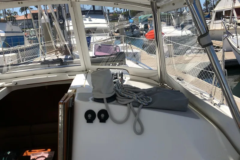 2009 Catalina 375