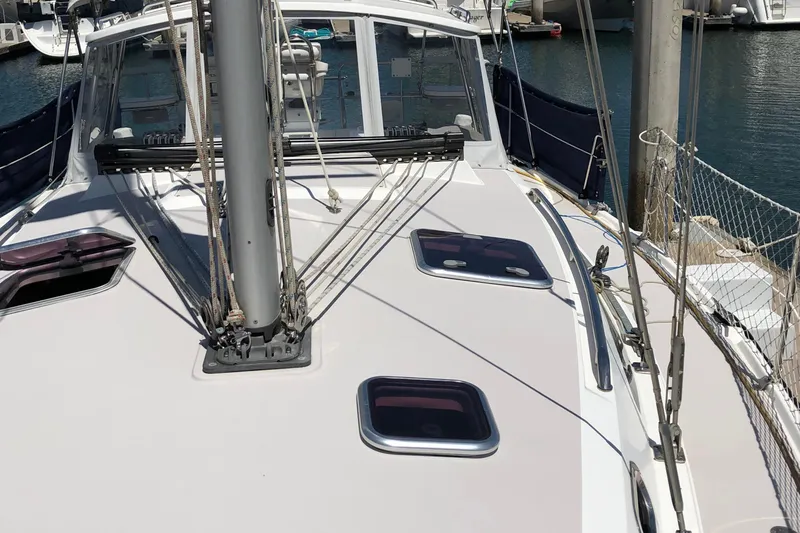 2009 Catalina 375