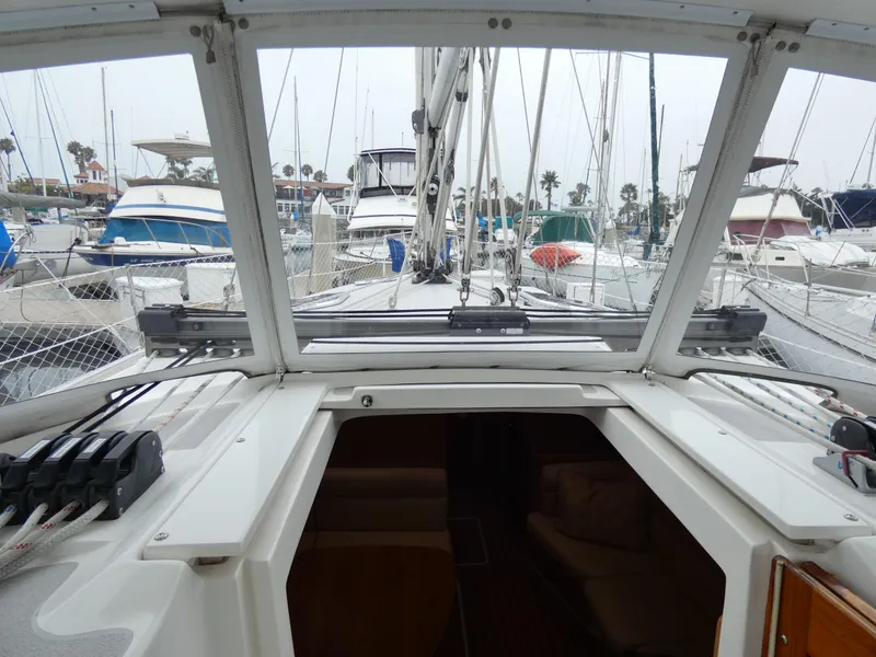 2009 Catalina 375