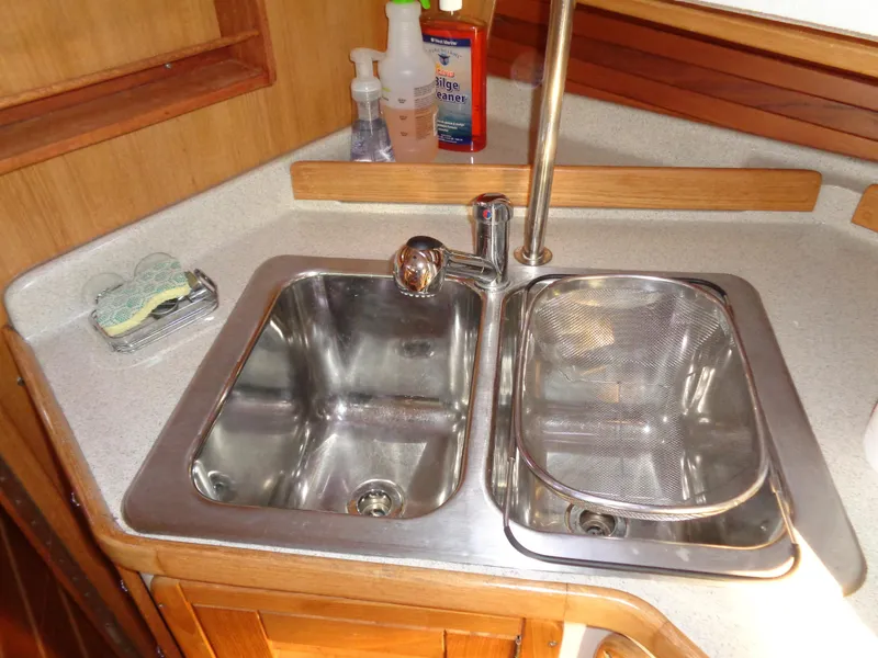 2005 Catalina 42 MkII