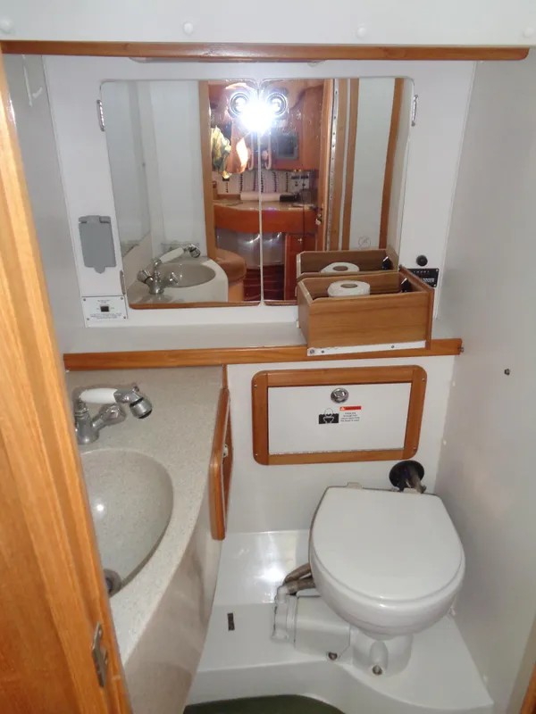2005 Catalina 42 MkII