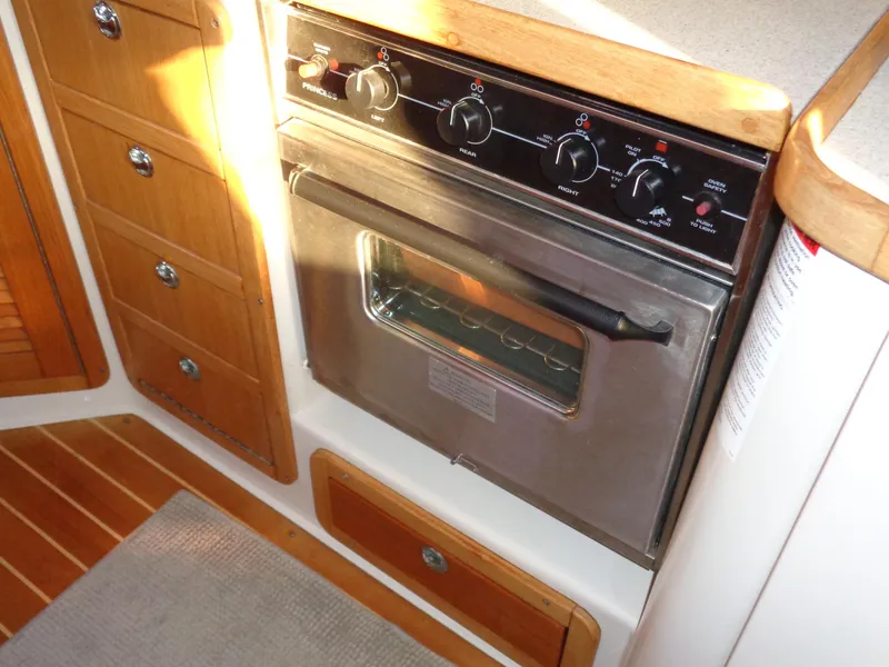 2005 Catalina 42 MkII