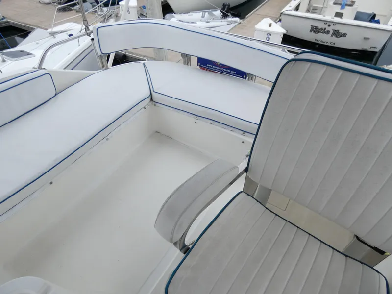 Flybridge Seating