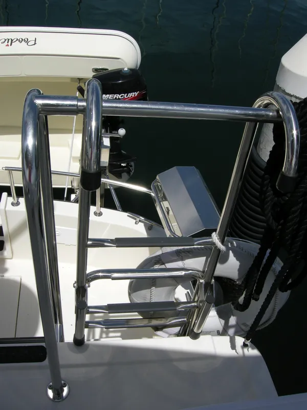 Custom ladder (movable)