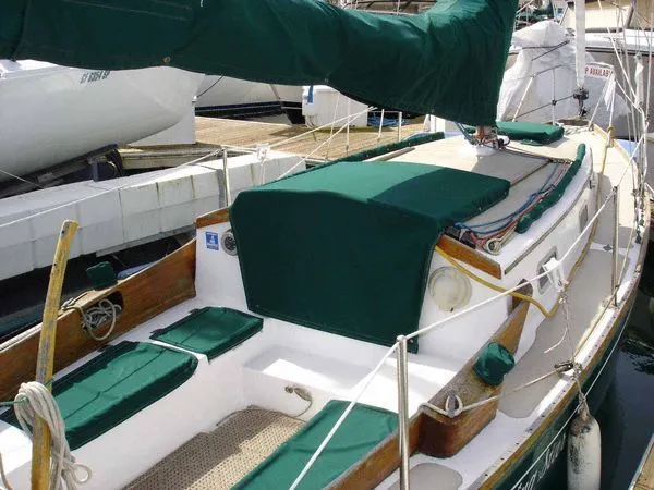 1968 Yankee Dolphin Sloop