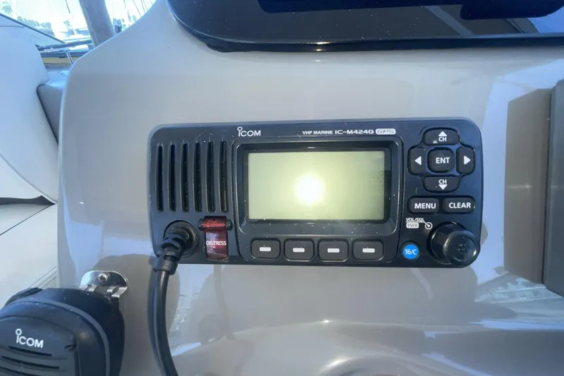 VHF marine radio on 2006 Cruisers Yachts 370 Express dashboard.