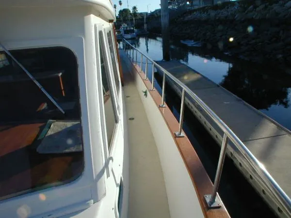 1979 CHB TRI CABIN TRAWLER