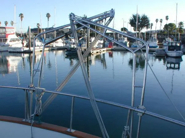 1979 CHB TRI CABIN TRAWLER