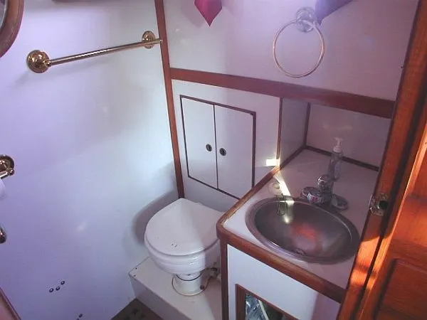 1979 CHB TRI CABIN TRAWLER