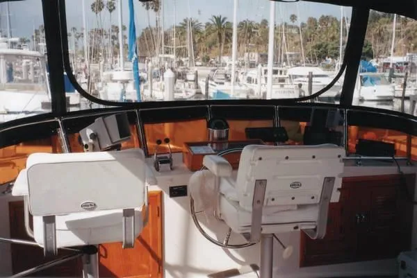 1985 Sea Ranger Aft Cabin Motoryacht