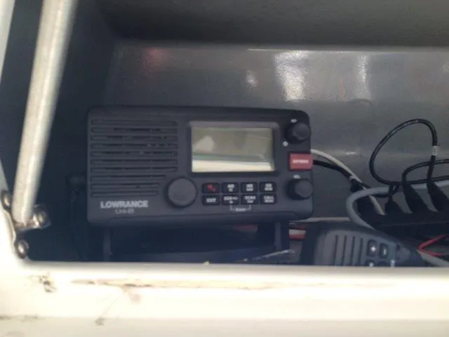 2001 Wellcraft 330 Coastal