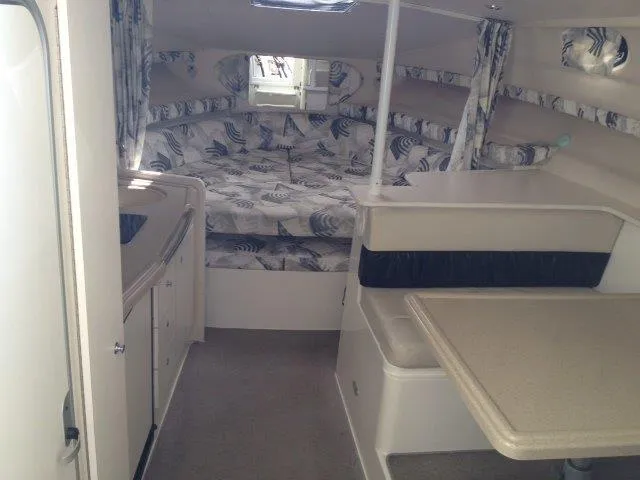 2001 Wellcraft 330 Coastal