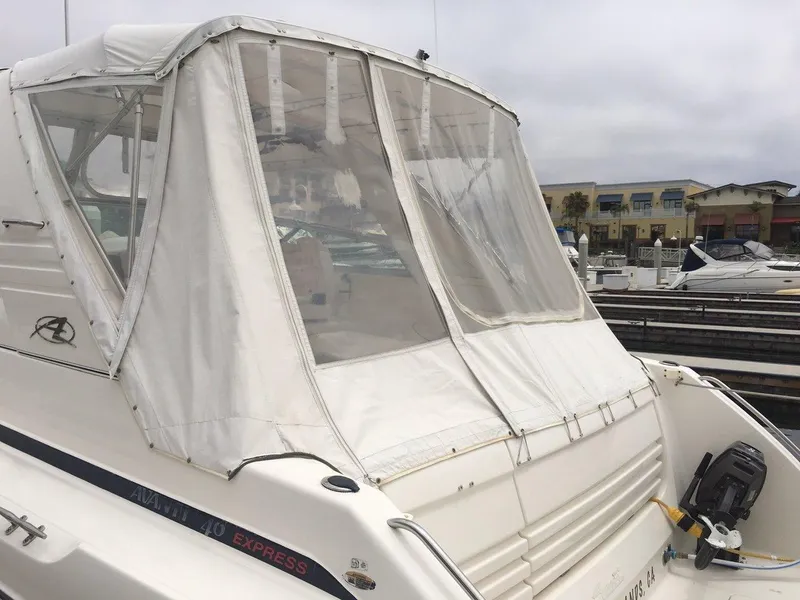 1998 Bayliner Avanti