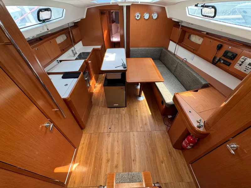 2008 Beneteau Oceanis 43