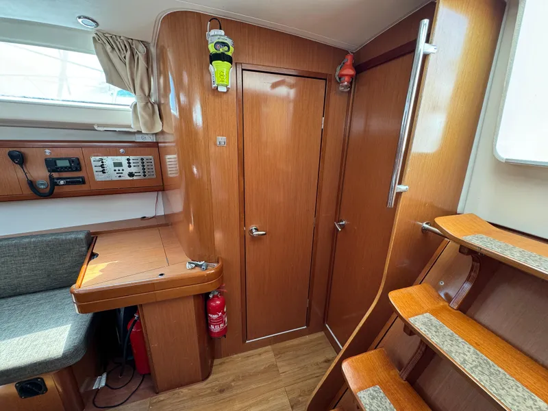 2008 Beneteau Oceanis 43