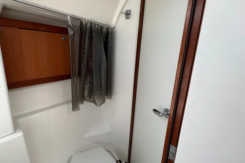 2008 Beneteau Oceanis 43