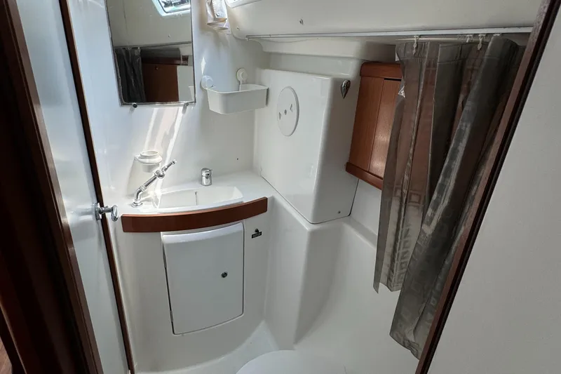 2008 Beneteau Oceanis 43