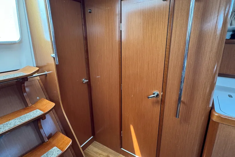 2008 Beneteau Oceanis 43
