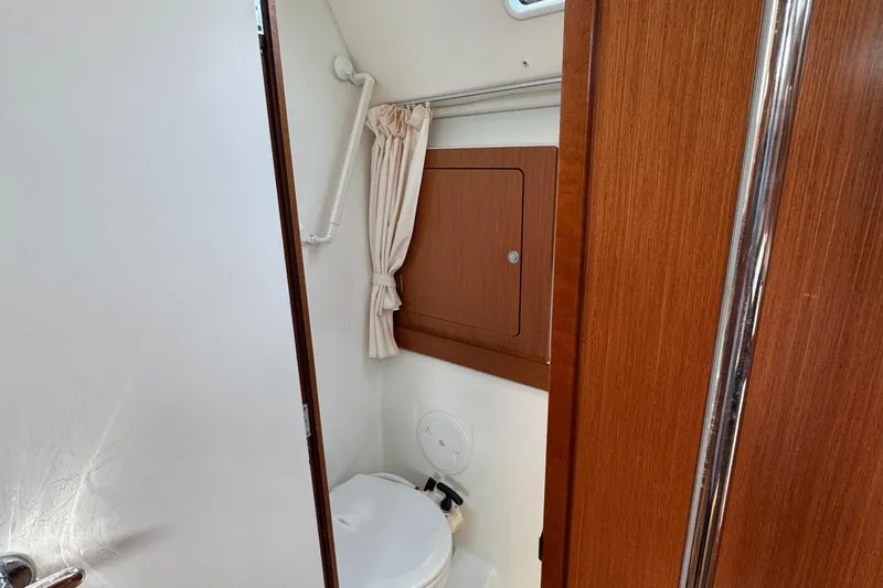 2008 Beneteau Oceanis 43