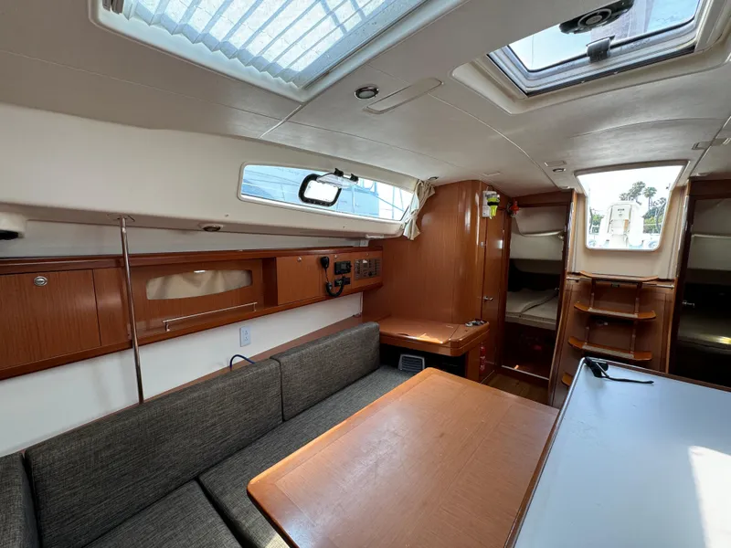 2008 Beneteau Oceanis 43