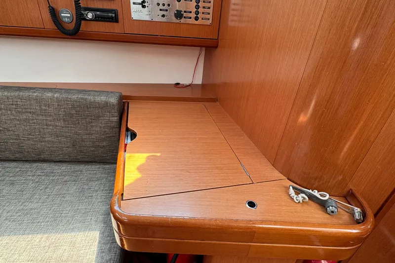 2008 Beneteau Oceanis 43