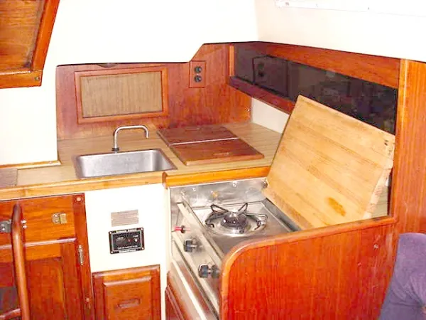 1985 Catalina Sloop
