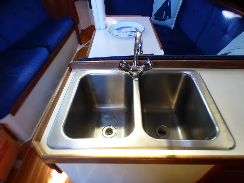 1987 Catalina 34