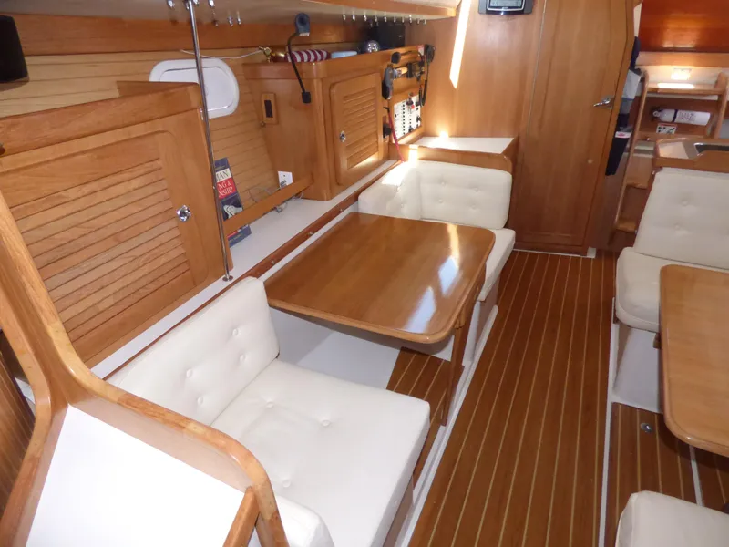 2005 Catalina 36 MkII