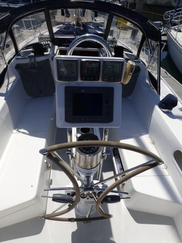 2005 Catalina 36 MkII