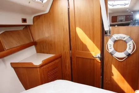 2003 Catalina 387