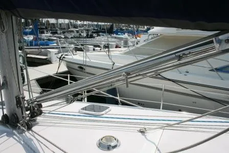 2003 Catalina 387