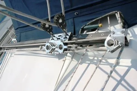 2003 Catalina 387
