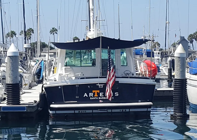 Stern in slip