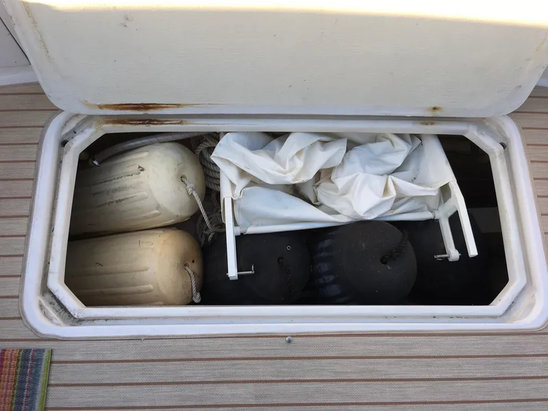 1990 Californian 48 Cockpit Motor Yacht