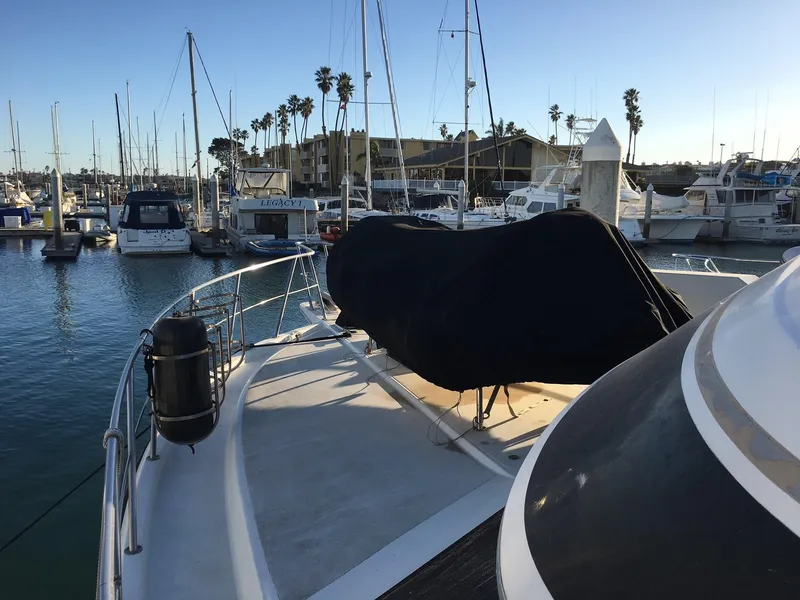 1990 Californian 48 Cockpit Motor Yacht