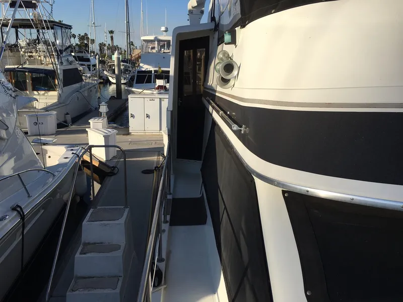 1990 Californian 48 Cockpit Motor Yacht