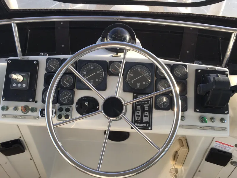 1990 Californian 48 Cockpit Motor Yacht