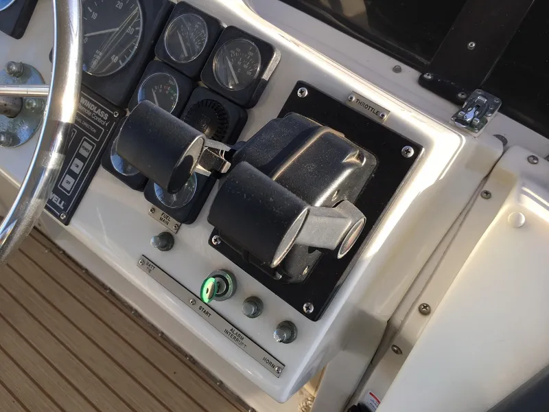 1990 Californian 48 Cockpit Motor Yacht