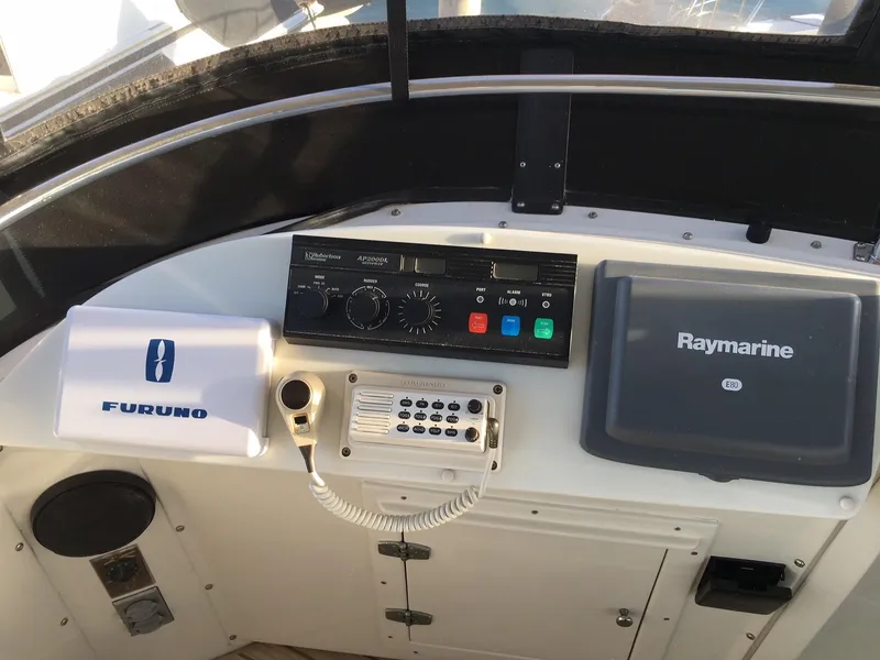 1990 Californian 48 Cockpit Motor Yacht