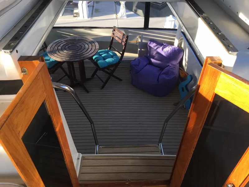 1990 Californian 48 Cockpit Motor Yacht