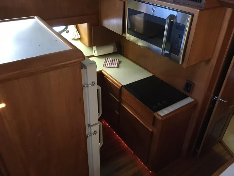 1990 Californian 48 Cockpit Motor Yacht