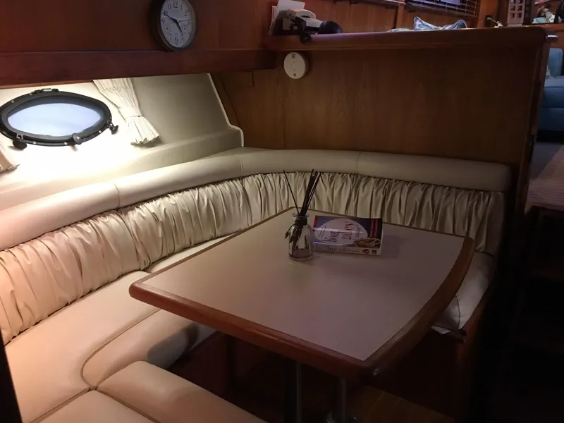 1990 Californian 48 Cockpit Motor Yacht