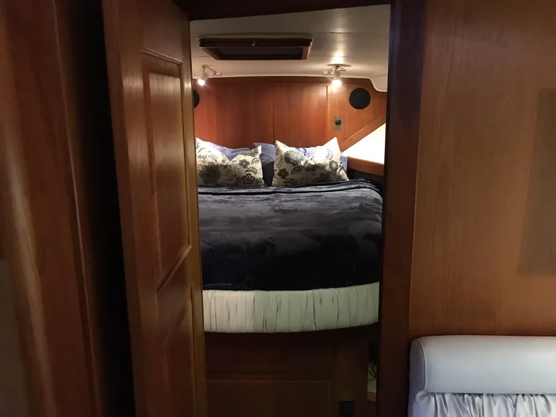 1990 Californian 48 Cockpit Motor Yacht
