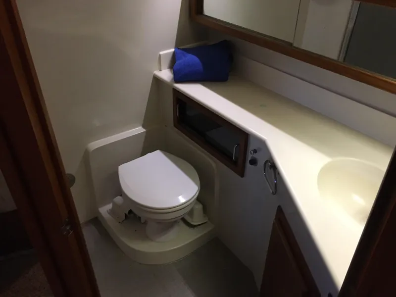 1990 Californian 48 Cockpit Motor Yacht