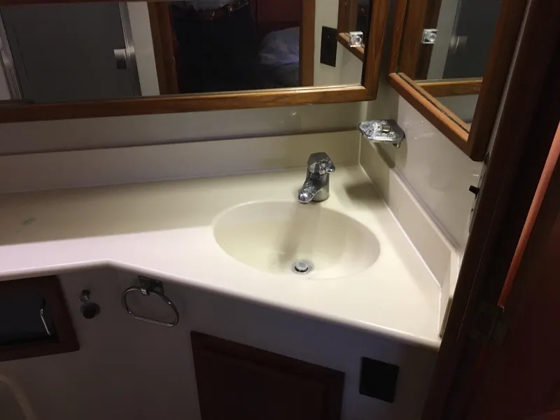 1990 Californian 48 Cockpit Motor Yacht