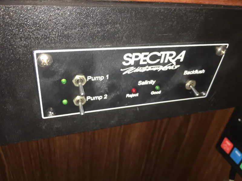 1990 Californian 48 Cockpit Motor Yacht